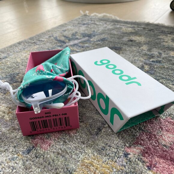 goodr clear/purple aviator sunglasses, Secret Amethyst Tryst - Picture 5 of 6